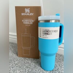 🆕 Stanley NEW IN BOX Quencher H2.0 Tumbler